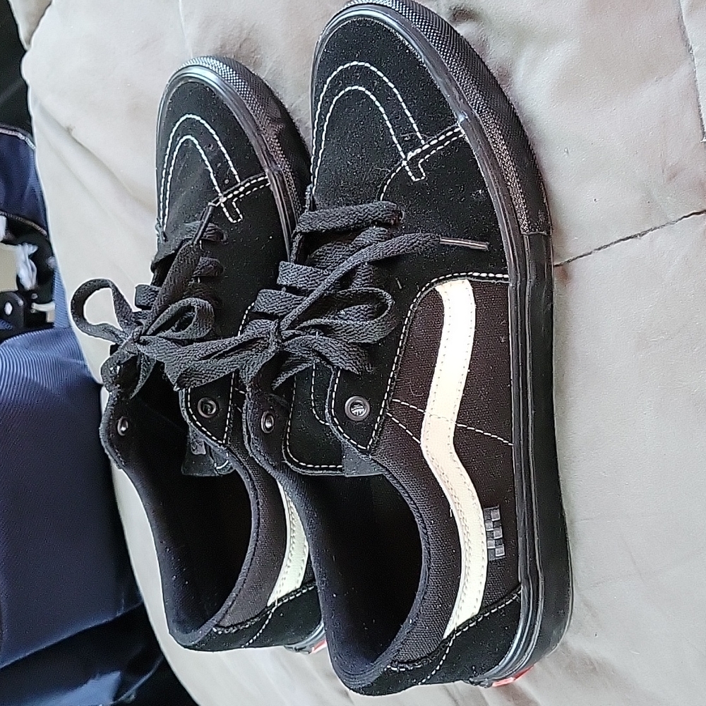 COPY - Vans brand new ole schools